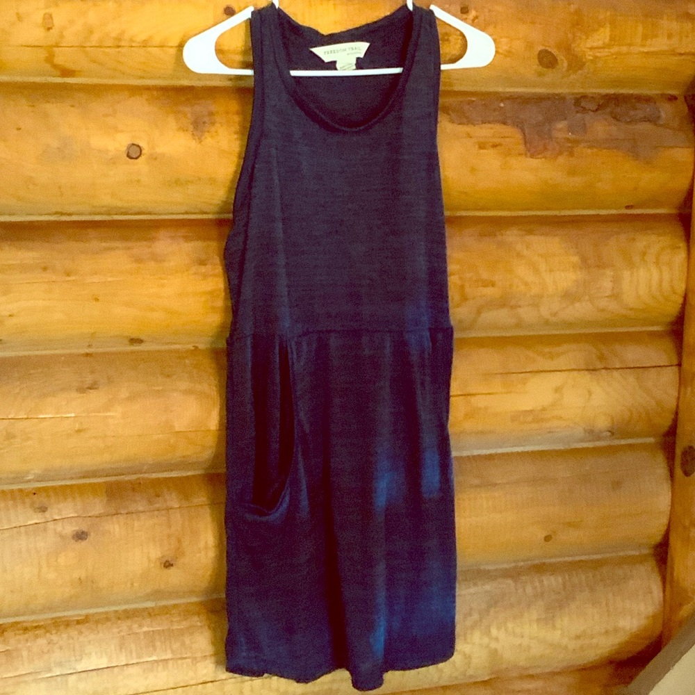 Freedom Trail Women’s Dress with pockets Size L